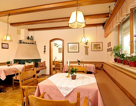 frühstücksraum gschwendhof pension berwang